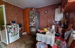 Apartament de vanzare, cu 3 camere, 68 mp, decomandat, zona Tătărași