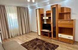 Apartament de inchiriat, cu 3 camere, 70 mp, decomandat, Piața C.U.G.