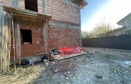 Apartament de vanzare, cu 2 camere, zona Lunca Cetatuii