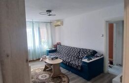 Aprtament de vanzare, cu 3 camere, zona Podul Ros