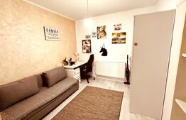 Casa de vanzare, cu 3 camere, 68 mp, zona Tatarasi