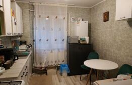 Apartament de inchiriat, cu 3 camere, semidecomandat, zona Podu Roș 