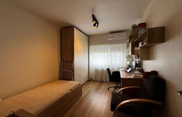 Apartament de vanzare, cu 4 camere, zona Cug