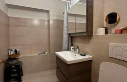 Apartament de vanzare, cu 4 camere, zona Cug