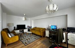 Apartament de vanzare, cu 4 camere, zona Cug