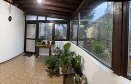 Apartament la casa 4 camere - Bucium