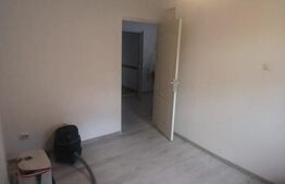 Apartament la casa 4 camere - Bucium