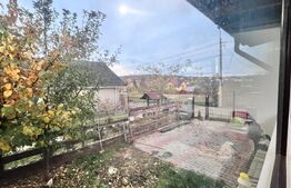 Apartament la casa 4 camere - Bucium