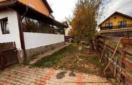 Apartament la casa 4 camere - Bucium