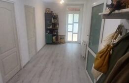 Apartament la casa 4 camere - Bucium