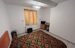 Apartament la casa 4 camere - Bucium