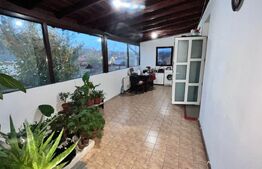 Apartament la casa 4 camere - Bucium
