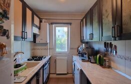 Apartament 3 Camere, 60 mp, Semidecomandat, zona Podu Ros