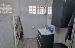 Apartament 3 Camere, 60 mp, Semidecomandat, zona Podu Ros