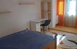 Apartament 3 camere, 80 mp, zona Pod de Fier 