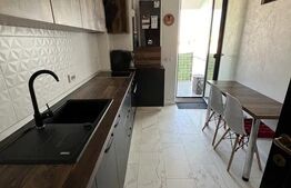 Apartament de 2 camere, decomandat, etaj intermediar, Royal Town