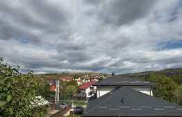 Casa pe 4 nivele, 11 camere, 366mp utili, zona Bucium