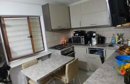 Apartament 4 camere, 80 mp, zona Nicolina 