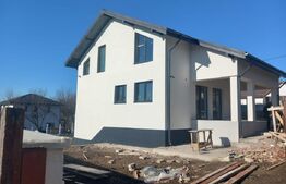 Vila moderna cu 5 camere in Valea Adanca, langa lac