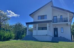 Vila de lux cu 5 camere in Galata, zona linistita 