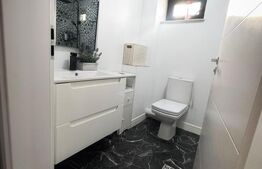 Vila de lux cu 5 camere in Galata, zona linistita 