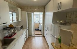 Apartament cu 3 camere, 64 mp, zona Podul De Fier