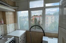 Apartament cu 3 camere, 64 mp, zona Podul De Fier