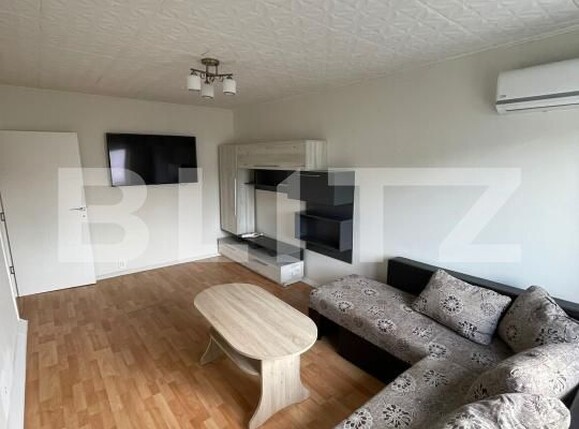 Apartament de închiriat 3 camere Podul de Fier - 180389AI | BLITZ Iași | Poza1