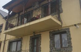 Casa Horpaz, 130 mp totali, terasa, la strada asfalata