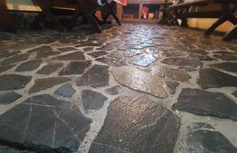 Casa Horpaz, 130 mp totali, terasa, la strada asfalata