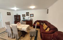 Cladire 460 mp utili, 14500 mp teren INTRAVILAN