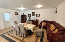 Cladire 460 mp utili, 14500 mp teren INTRAVILAN