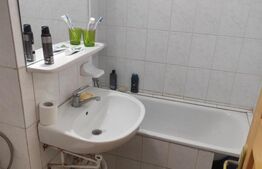 Apartament 3 camere, 50 mp, zona Pacurari