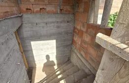 Casa plan parter 4 camere și beci in  Barnova