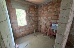 Casa plan parter 4 camere și beci in  Barnova