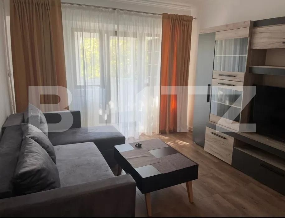 Apartament de închiriat 3 camere Podul de Fier - 182857AI | BLITZ Iași | Poza1