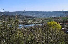 Casă 3 camere si beci, nouă 2026 – parter, vedere superbă la lacul Ciurbesti