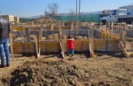 Casa plan parter, 3 camere, teren 350 mp, zona Visani