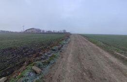 Teren 8400 mp extravilan, Miroslava-Vorovesti