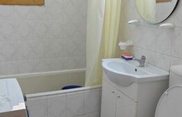 Apartament 3 camere, 80 mp, zona Arcu 