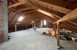 Casa cu etaj si mansarda, 5 camere, zona Santa, Mogosesti