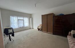 Casa cu etaj si mansarda, 5 camere, zona Santa, Mogosesti