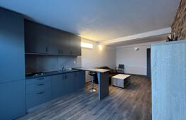 Casă tip triplex în Rediu, cu vedere panoramica si curte proprie