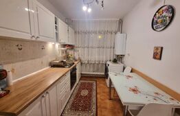 Apartament 2 camere, 49 mp, zona Pod de Piatra