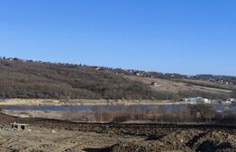 Teren 852 mp, cu vedere spre lac, Sorogari