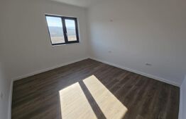 Vila de lux cu 4 camere in Tomesti 