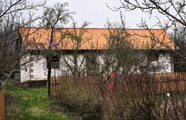 Casa intabulata  la rosu langa DN24 in Schitu Duca