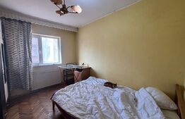 Apartament 4 camere, etaj intermediar, decomandat, 79 mp, zona Galata