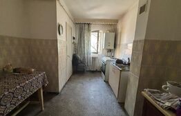 Apartament 4 camere, etaj intermediar, decomandat, 79 mp, zona Galata