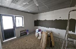 Casa frumoasa cu 3 camere in Ciurbesti